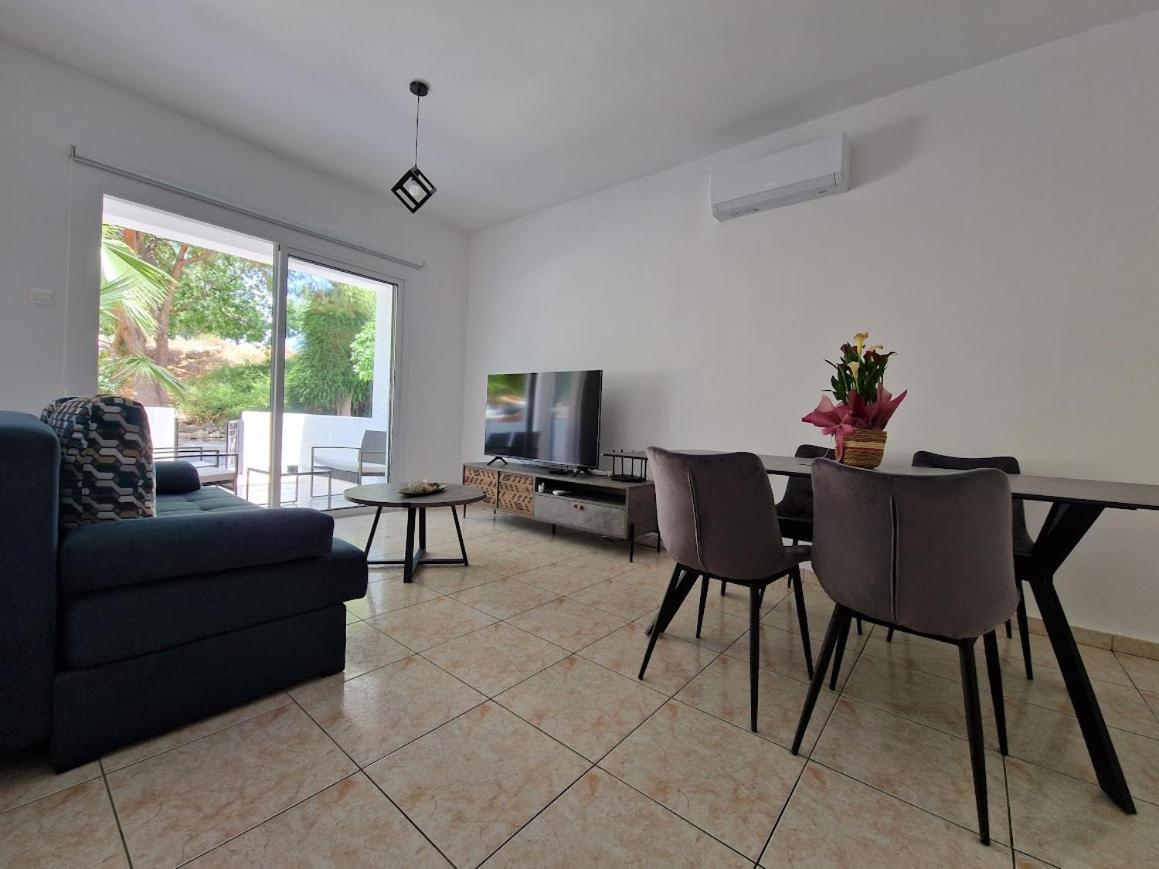 Laertis Apartments - By Imh Travel & Tours Pafos Zewnętrze zdjęcie
