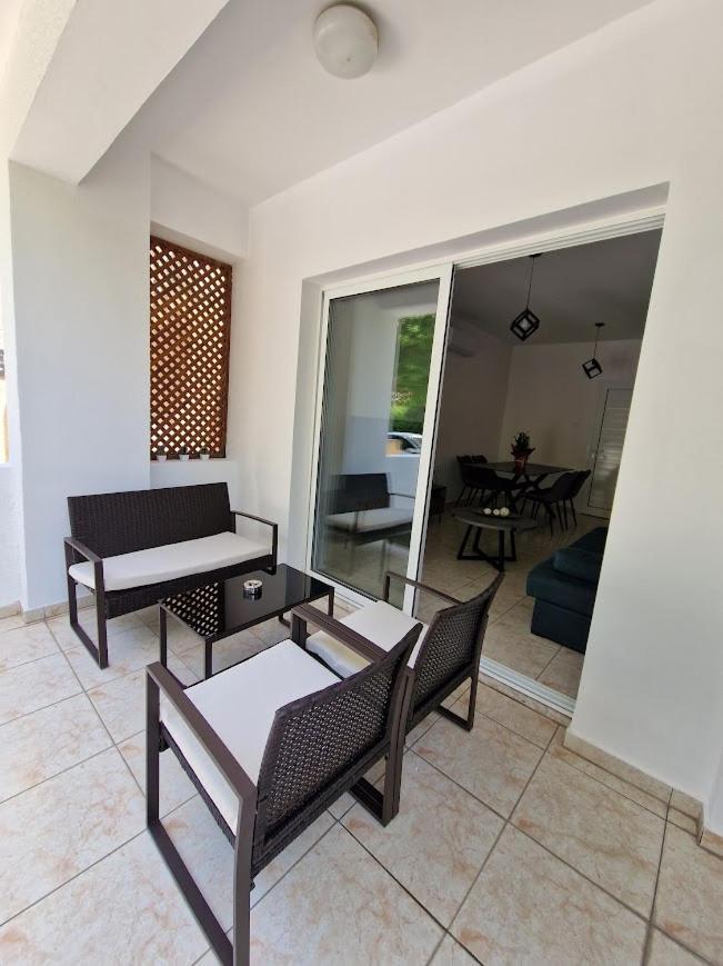 Laertis Apartments - By Imh Travel & Tours Pafos Zewnętrze zdjęcie